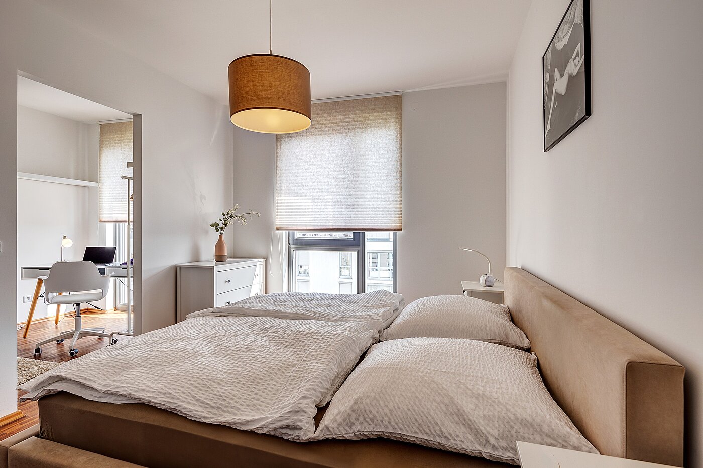 アティック・フラット（屋根裏） 部屋数 3 部屋 | München-Riem | 701701 | Mit Durchgang zum...