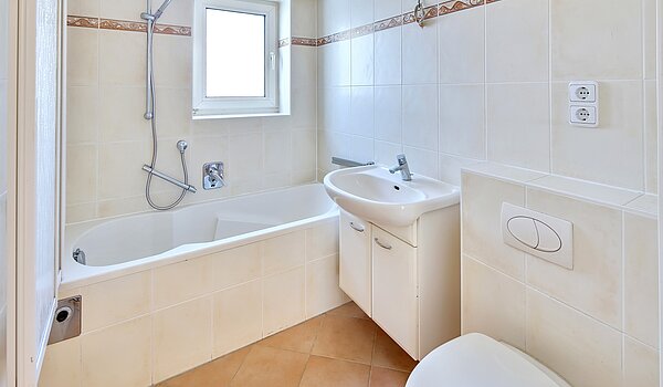 フラット 部屋数 3 部屋 | München-Bogenhausen | 70310 | Bad mit Fenster und...