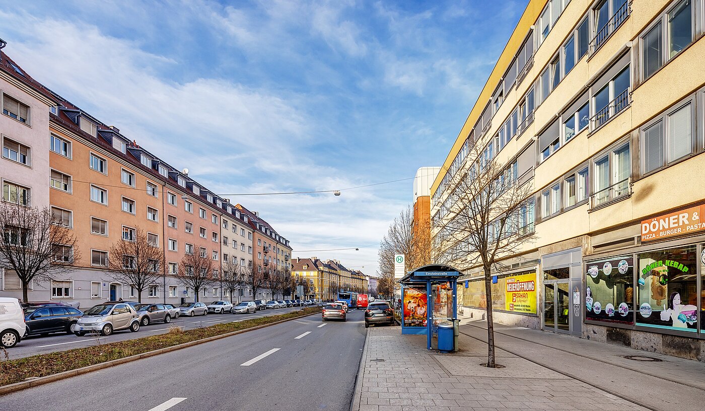 フラット 部屋数 1.5 部屋 | München-Au | 2112ML2 | Bushaltestelle vor der Tür