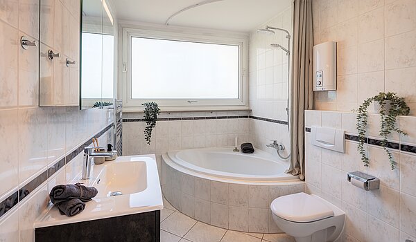 Terrassenwohnung 部屋数 3.5 部屋 | München-Berg am Laim | 704511 | Badezimmer
