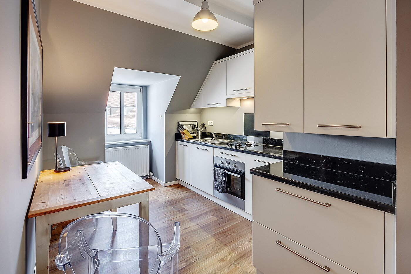 フラット 部屋数 2 部屋 | München-Maxvorstadt | 2211ML6 | ...zur Küche