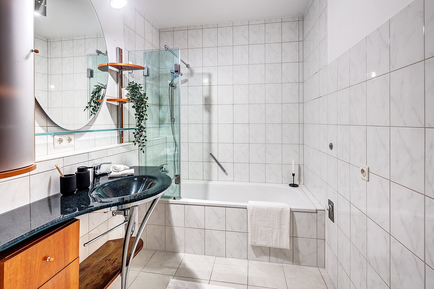 フラット 部屋数 2.5 部屋 | München-Harlaching | 70018 | ...Badewanne