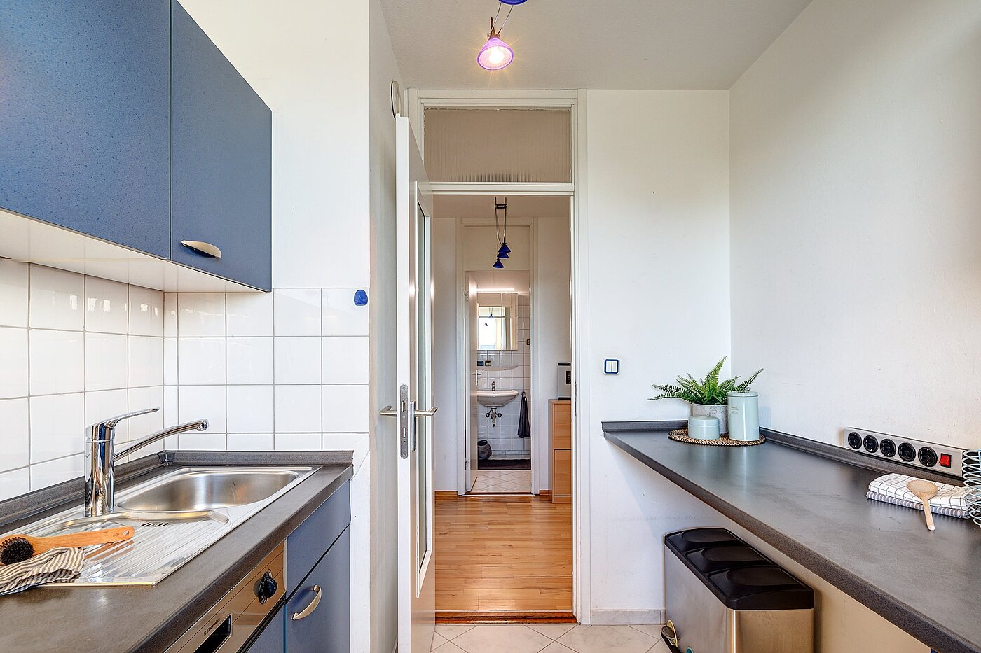フラット 部屋数 2 部屋 | München-Sendling-Westpark | 2010ML9 | ....mit großer Arbeitsfläche