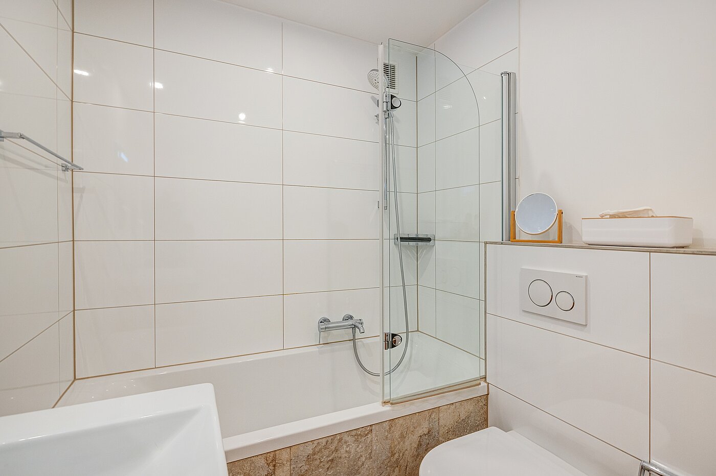 Apartment 部屋数 1 部屋 | München-Schwabing | 70198 | ...Badewanne