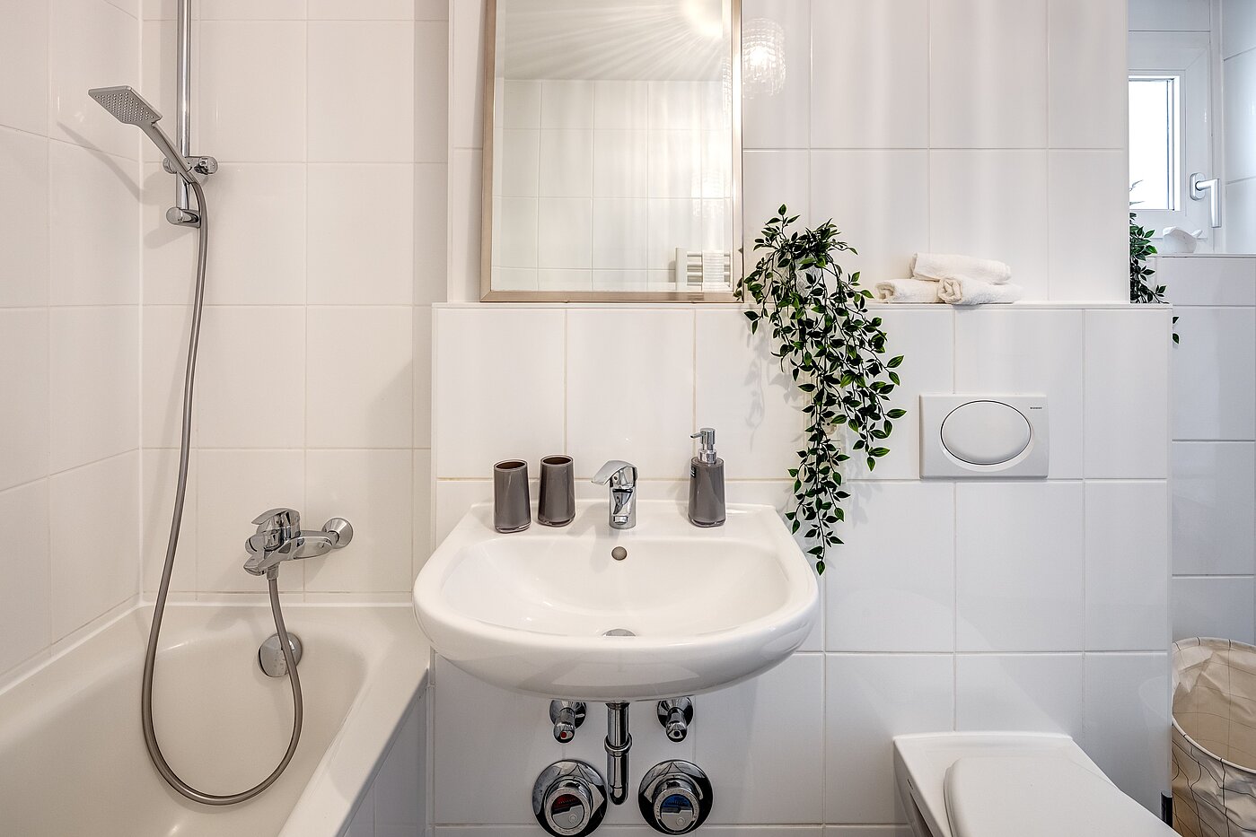フラット 部屋数 2.5 部屋 | München-Schwanthalerhöhe | 2210ML2 | ...mit Wanne und Tageslicht