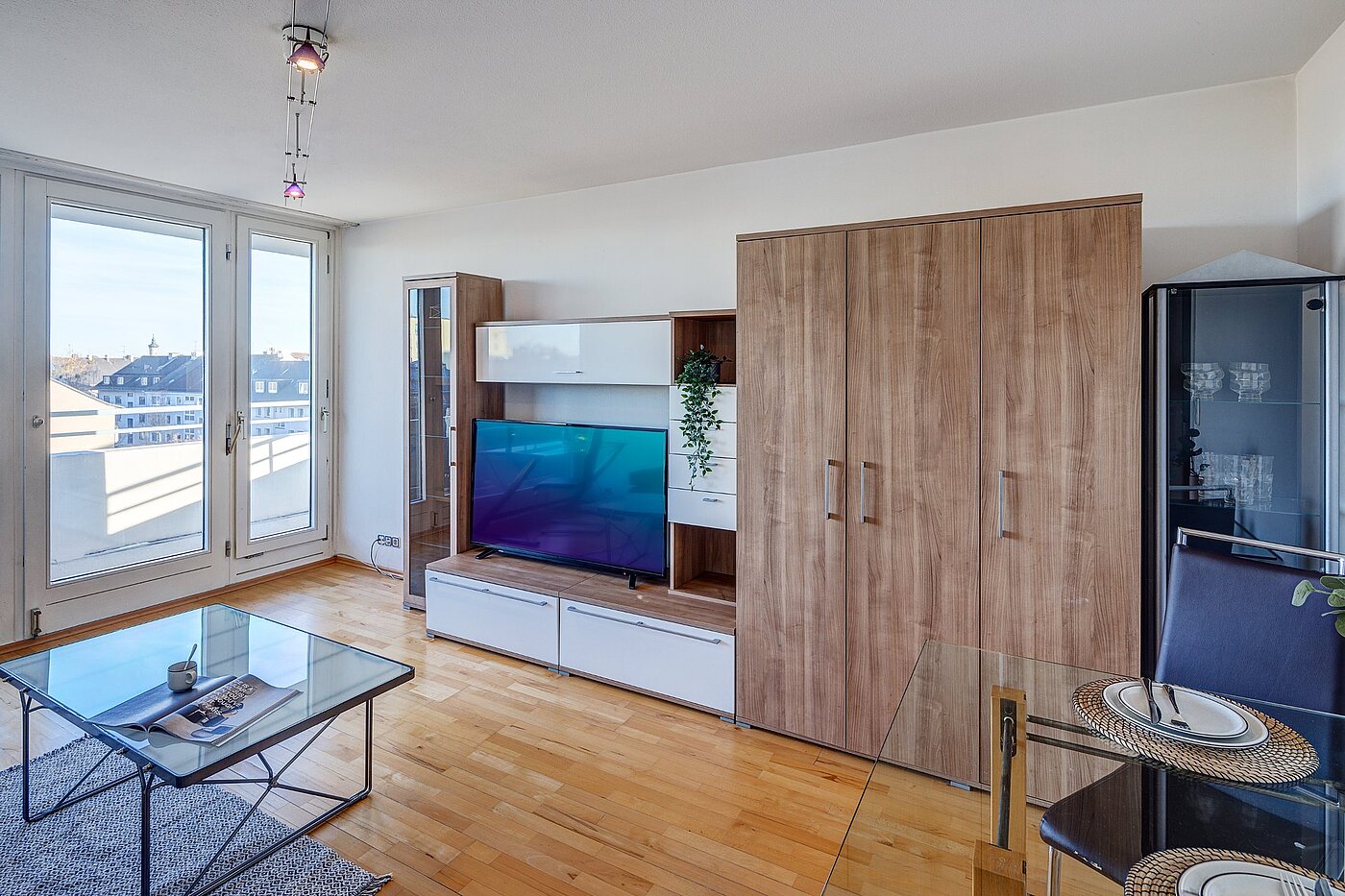 フラット 部屋数 2 部屋 | München-Sendling-Westpark | 2010ML9 | ...mit Zugang zum Balkon