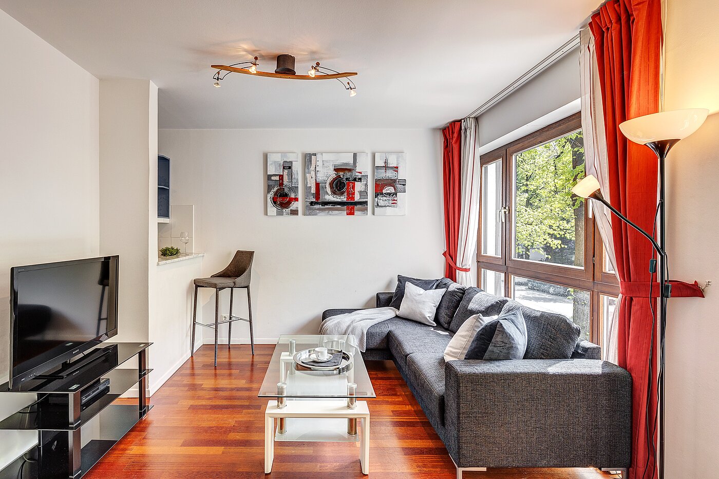 フラット 部屋数 3 部屋 | München-Schwabing | 2202ML12