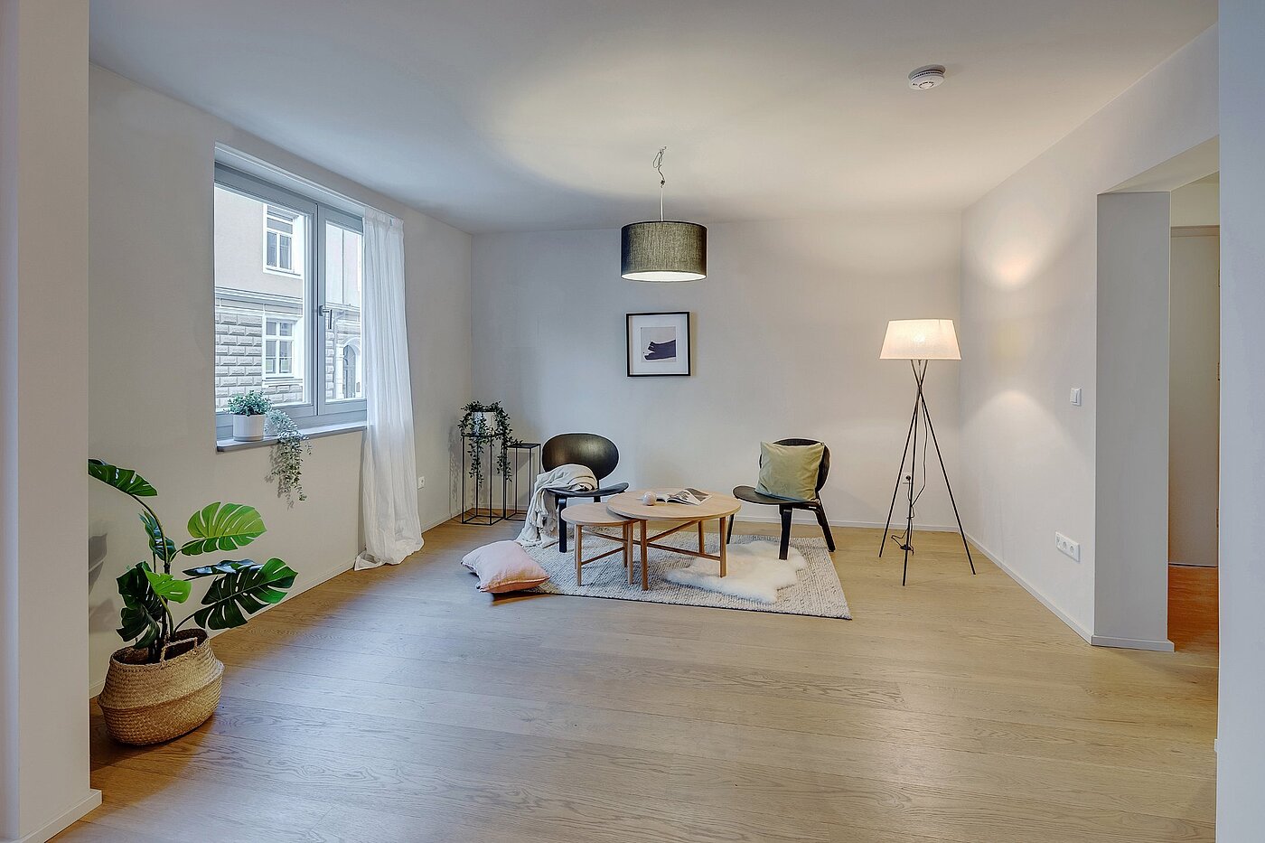レイズド・グラウンドフロアー（一階が地表よりも高い） 部屋数 2 部屋 | München-Lehel | 2012ML1