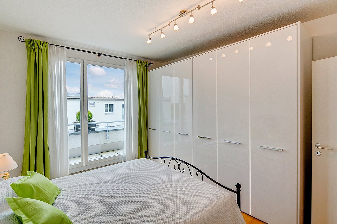フラット 部屋数 3 部屋 | München-Riem | 1906ML3 | ...Schlafzimmer.