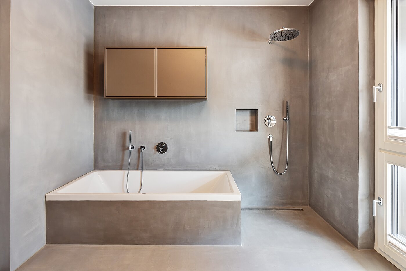 フラット 部屋数 3 部屋 | 70309 | ...Badewanne und...