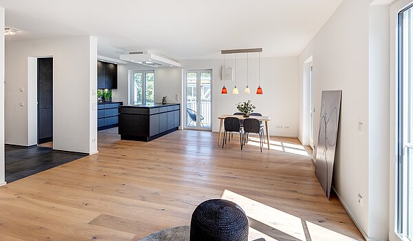 メゾネット・マンション（複数階にわたるマンション） 部屋数 4 部屋 | München-Obermenzing | 701553