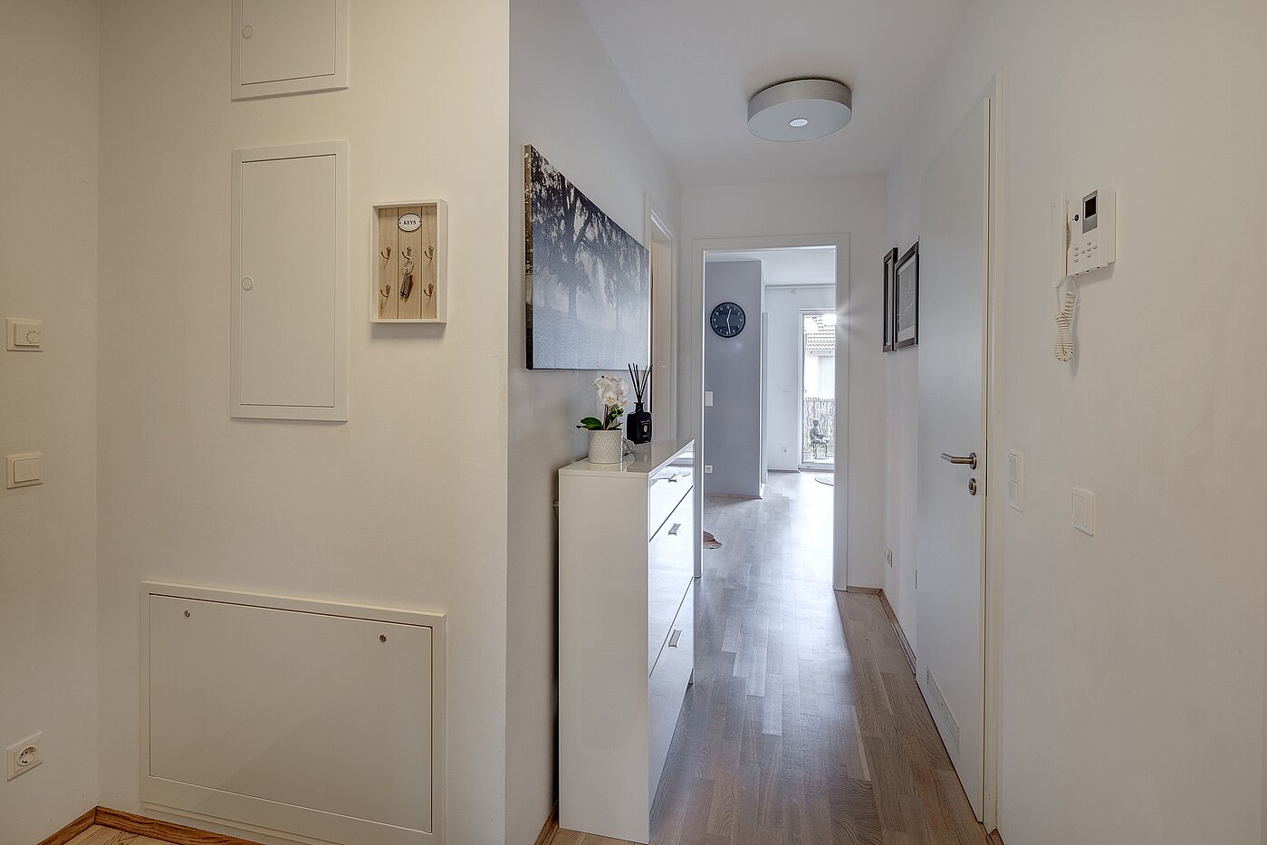 フラット 部屋数 3 部屋 | 70483 | geräumiger Flur