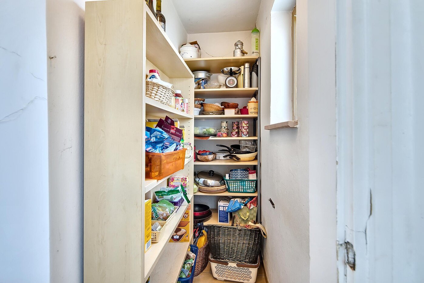 一戸建て 部屋数 8 部屋 | 70229 | ...anschließender Speisekammer