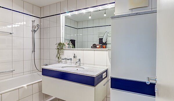 フラット 部屋数 3 部屋 | München-Neuhausen | 70489 | Badezimmer