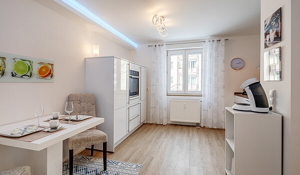 フラット 部屋数 2 部屋 | München-Allach | 70412 | Küche mit Essplatz...