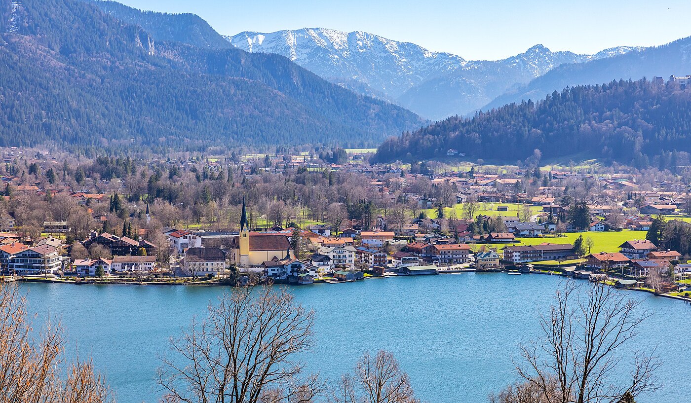 Mehrfamilienhaus 部屋数 11 部屋 | Rottach-Egern | 70215 | Blick auf die Bucht...