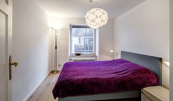 アティック・フラット（屋根裏） 部屋数 4.5 部屋 | München-Ludwigsvorstadt | 70461 | Schlafen 1