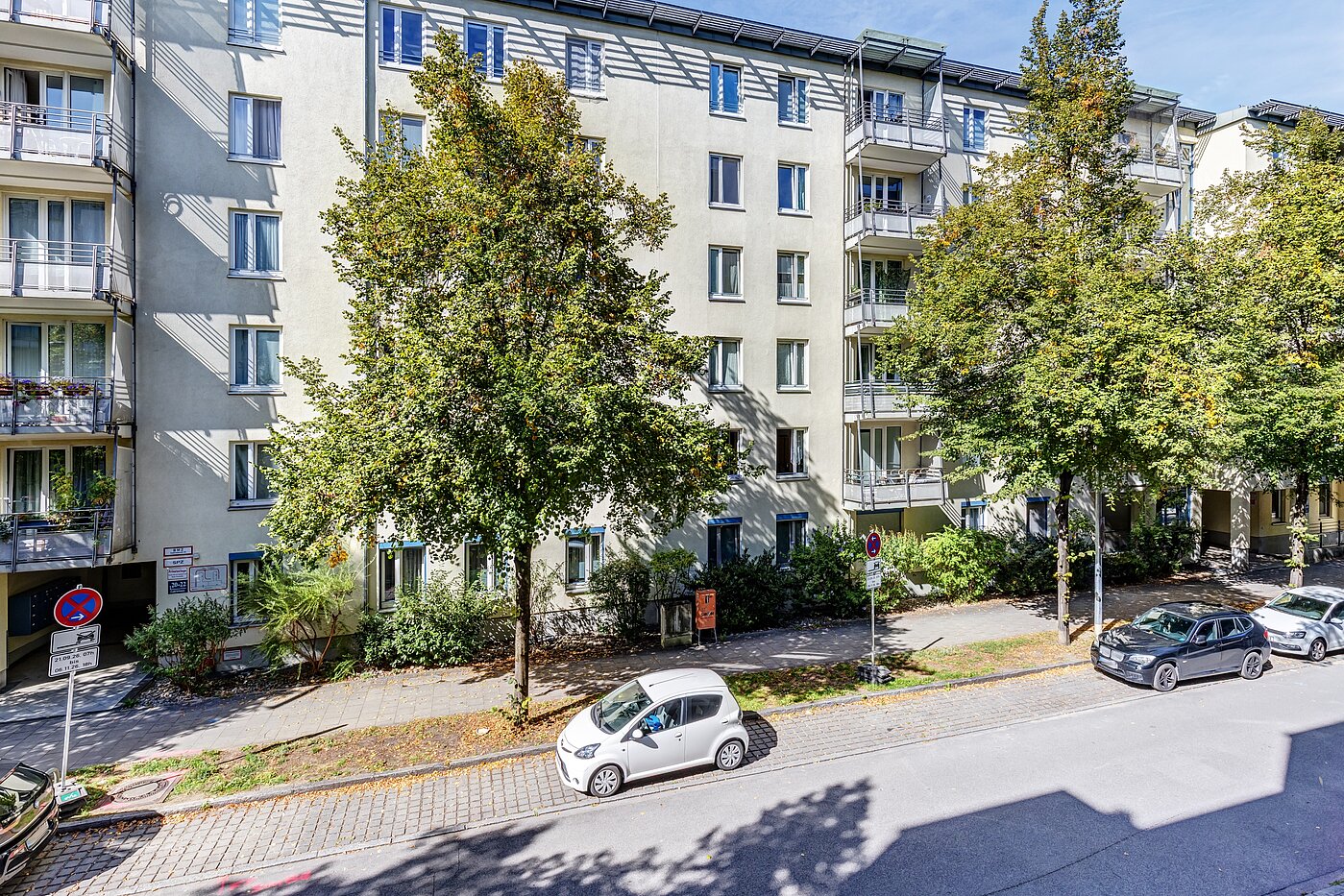 フラット 部屋数 3 部屋 | München-Neuhausen | 70489 | Ruhige Anliegerstraße