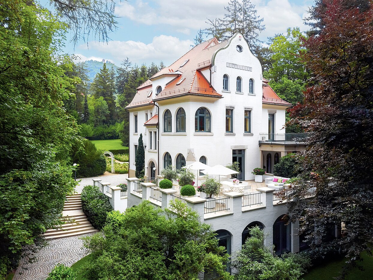 Villa 部屋数 9 部屋 | Reutlingen | 70231