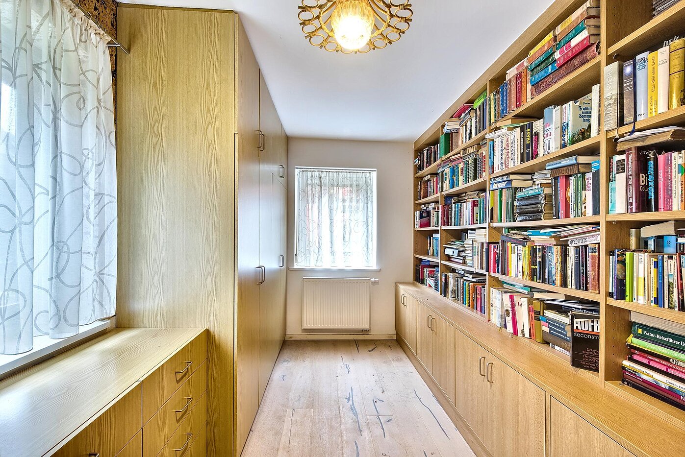 一戸建て 部屋数 8 部屋 | 70229 | Zimmer im Anbau..