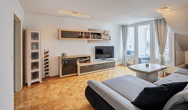 フラット 部屋数 2 部屋 | Poing | 70373 | Ansprechender Wohnbereich...