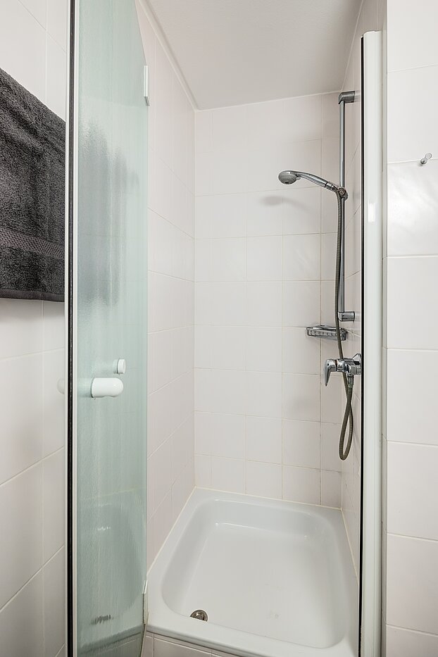 フラット 部屋数 3.5 部屋 | München-Bogenhausen | 703052 | ...Duschbad