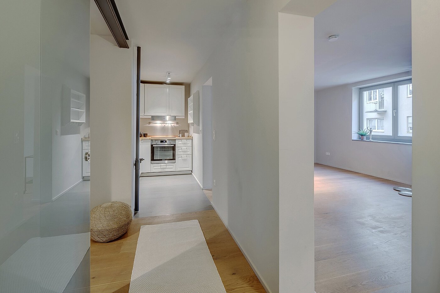 レイズド・グラウンドフロアー（一階が地表よりも高い） 部屋数 2 部屋 | München-Lehel | 2012ML1 | Zugang zu allen Räumen