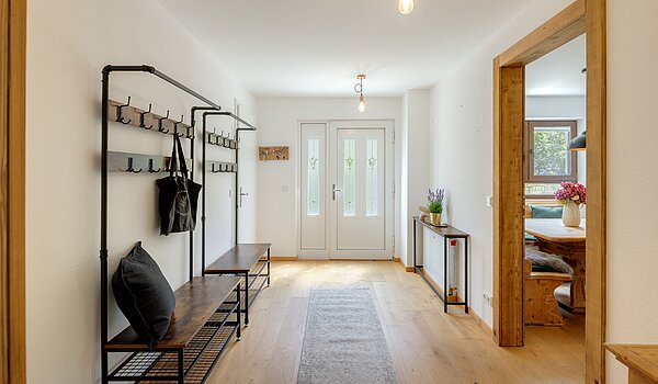 特別物件 部屋数 8 部屋 | 70406 | Entrée Ergeschoss