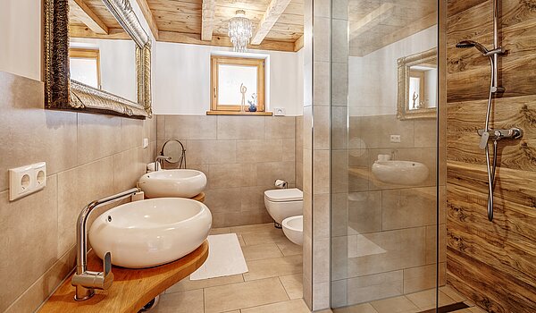 フラット 部屋数 6 部屋 | 70095 | ...und Masterbad