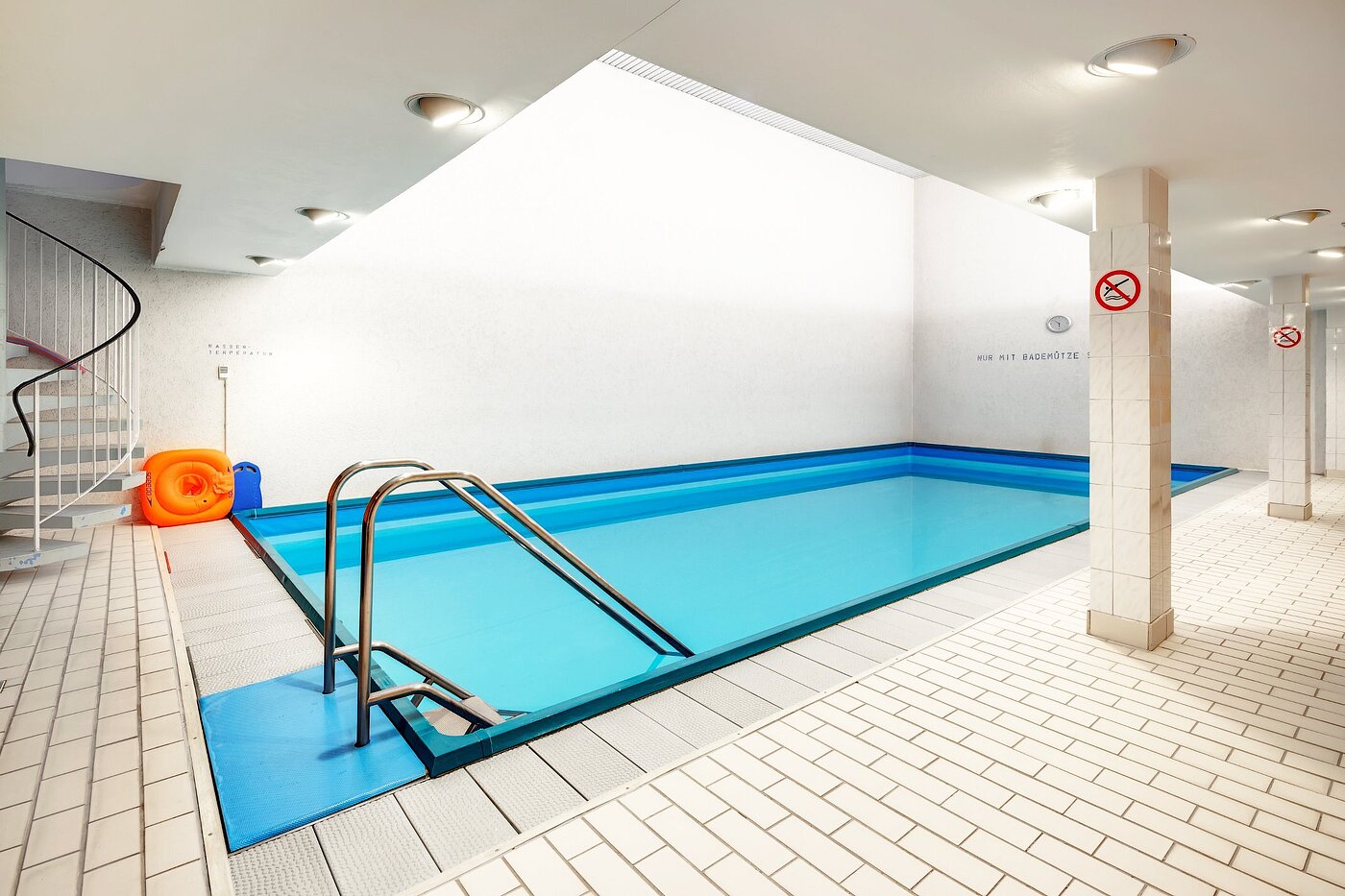 フラット 部屋数 4 部屋 | Freising | 2003ML7 | Gepflegtes Schwimmbad...