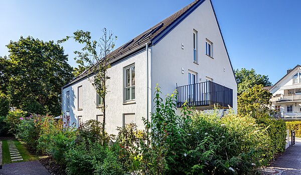 メゾネット・マンション（複数階にわたるマンション） 部屋数 4 部屋 | München-Obermenzing | 701553 | Ansicht vom Innenhof aus