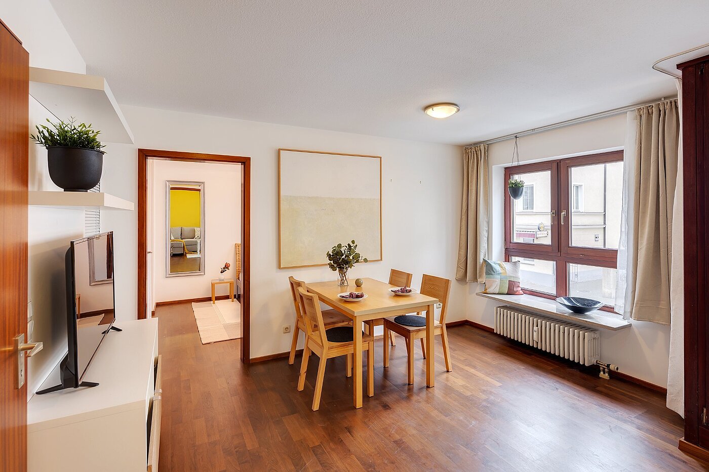 フラット 部屋数 2 部屋 | München-Neuhausen | 2012ML5 | Gemütliche Essecke und...
