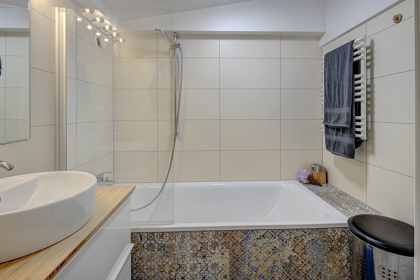 アティック・フラット（屋根裏） 部屋数 4.5 部屋 | München-Ludwigsvorstadt | 70461 | Bad