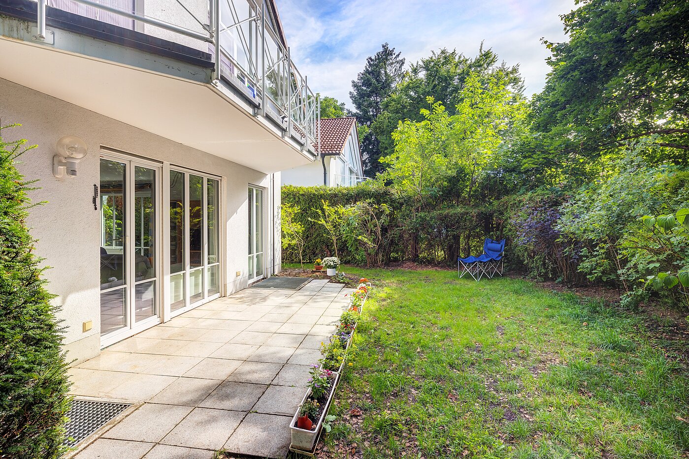 セミ・デタッチド・ハウス（一戸建てを二つに分けた家屋） 部屋数 5 部屋 | München-Trudering | 70269 | ...mit Garten