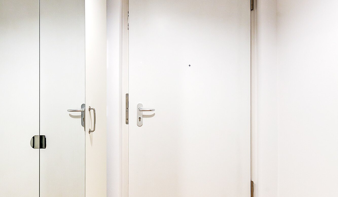 フラット 部屋数 2.5 部屋 | 70020 | Flur Blickrichtung Eingang