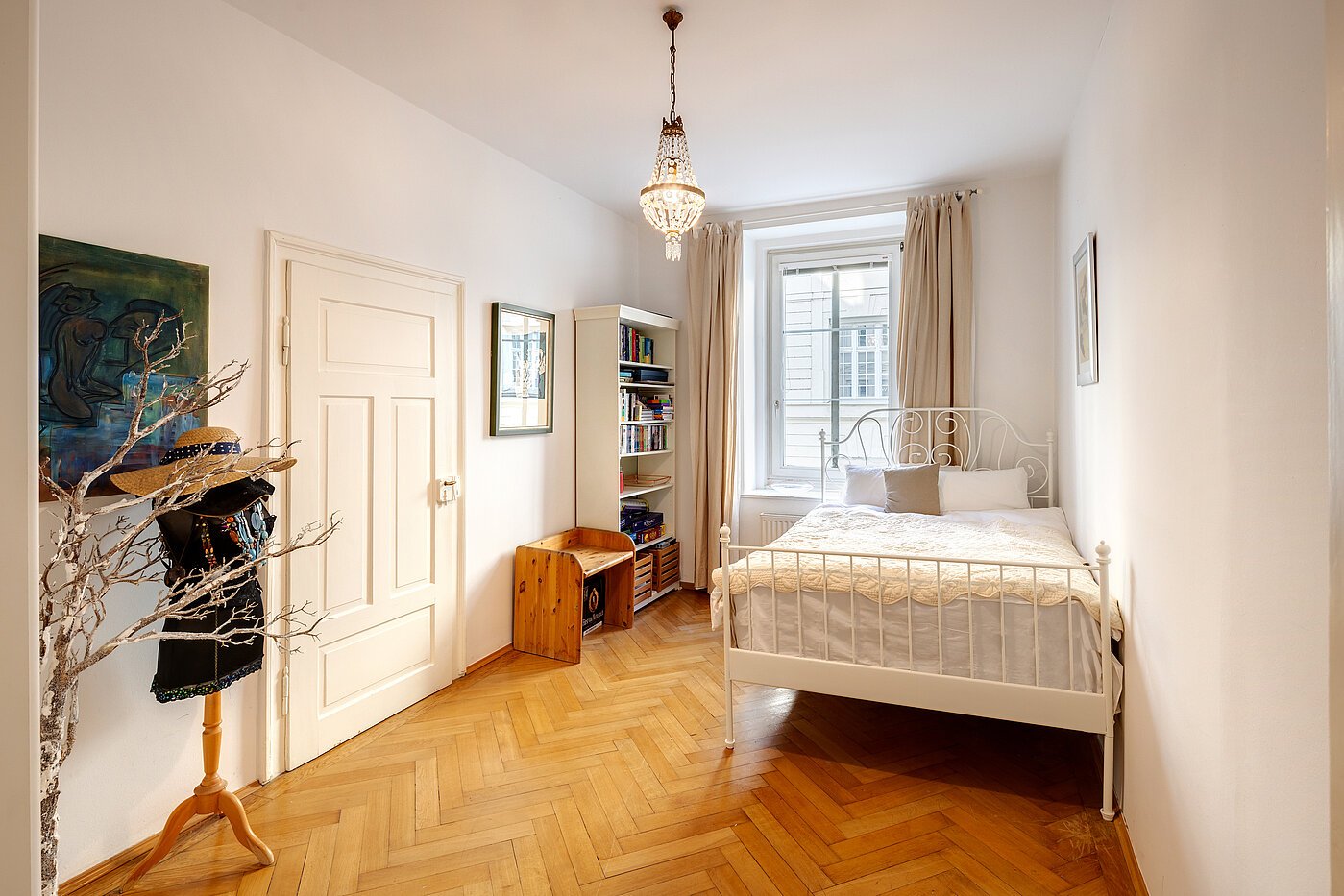 フラット 部屋数 5 部屋 | München-Altstadt | 700121 | ...Türen, schönes Fischgrät-Parkett...