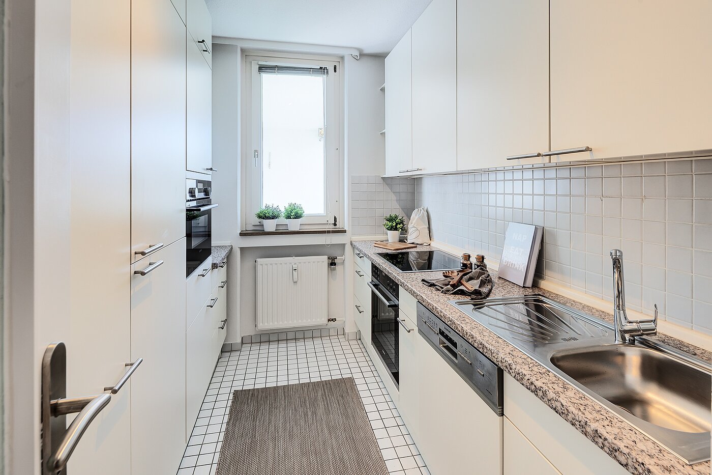 フラット 部屋数 3 部屋 | München-Oberföhring | 70246 | Voll eingerichtete Küche...