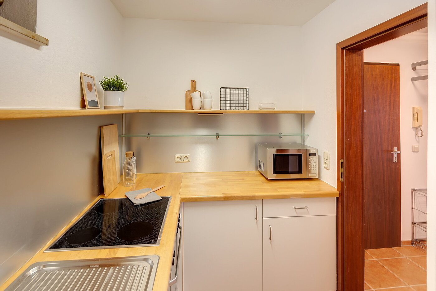 フラット 部屋数 2 部屋 | München-Neuhausen | 2012ML5 | ..praktisch ausgestattet