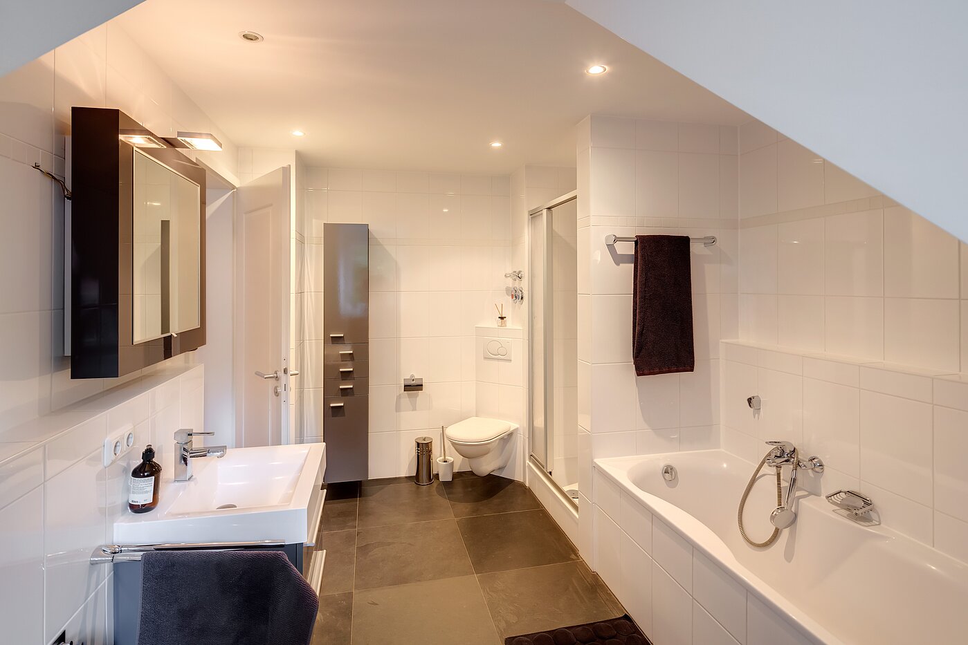 メゾネット・マンション（複数階にわたるマンション） 部屋数 2.5 部屋 | München-Solln | 701961 | Badewanne und...