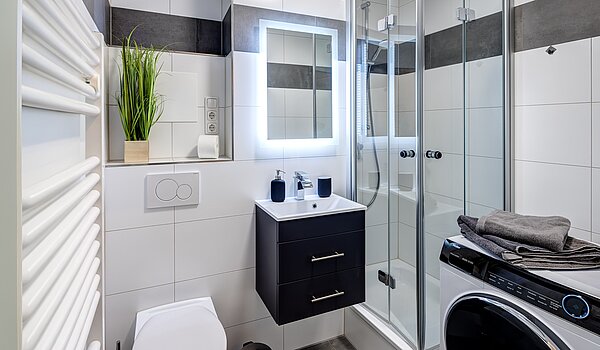 Apartment 部屋数 1 部屋 | München-Milbertshofen | 70183 | Badezimmer mit Waschtrockner