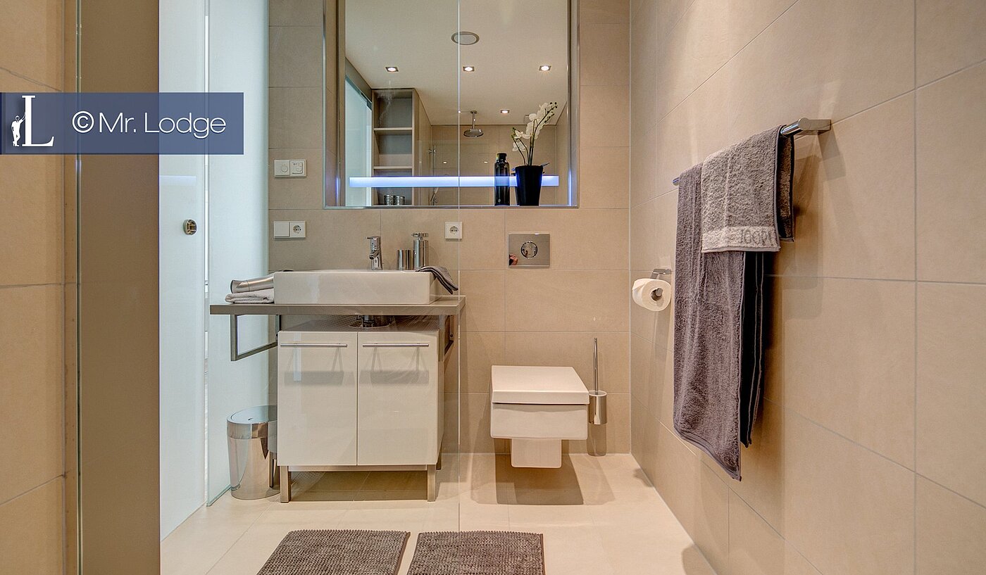 フラット 部屋数 1 部屋 | München-Bogenhausen | 1802ML4 | Waschtisch und Spiegelschrank