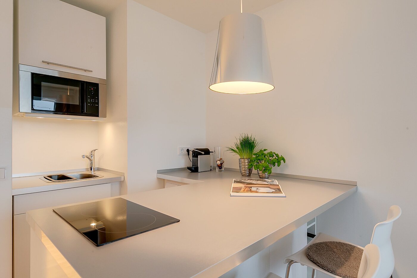 フラット 部屋数 1 部屋 | München-Nymphenburg | 2102ML7 | Küchenzeile...