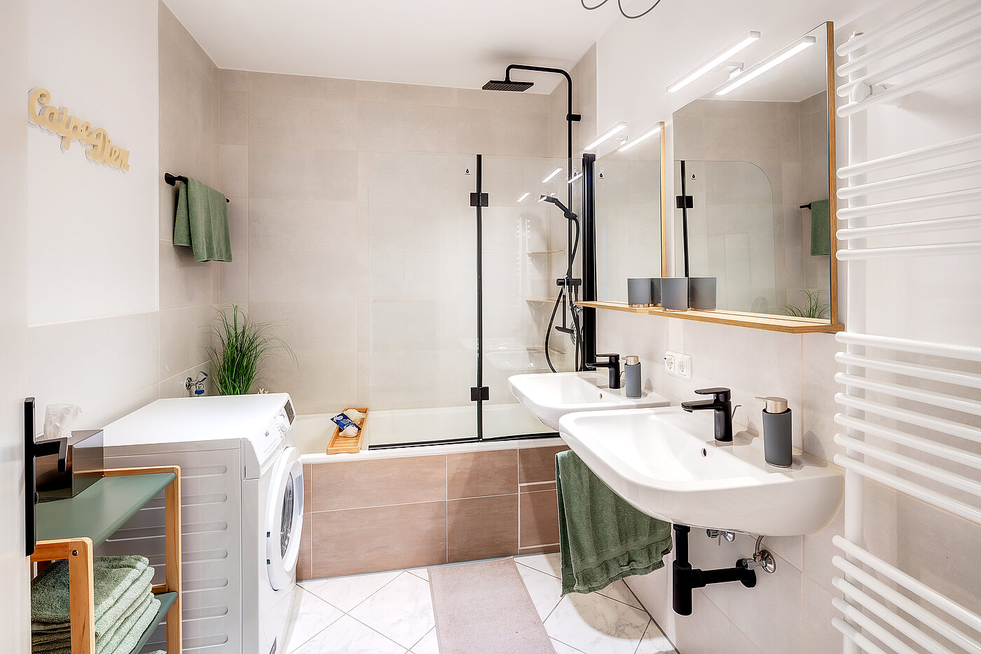 フラット 部屋数 3 部屋 | Unterhaching | 70421 | ...mit Waschmaschine