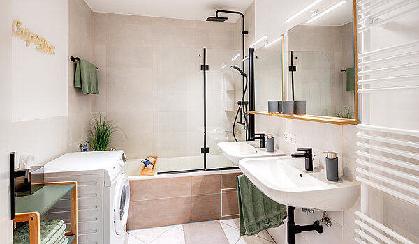 フラット 部屋数 3 部屋 | Unterhaching | 70421 | ...mit Waschmaschine