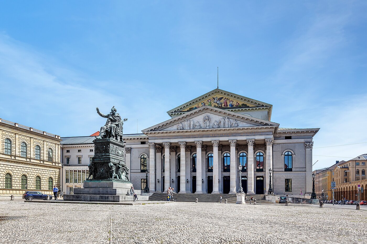 フラット 部屋数 3 部屋 | 70046 | Bayerische Staatsoper