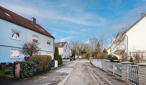 センターハウス 部屋数 5 部屋 | Unterschleißheim | 70187 | Falkenstraße