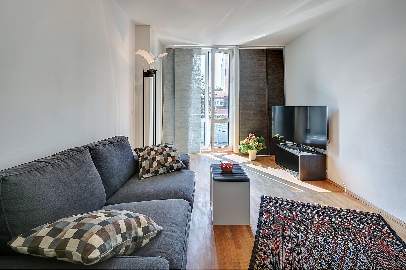 フラット 部屋数 2 部屋 | München-Neuhausen | 70440