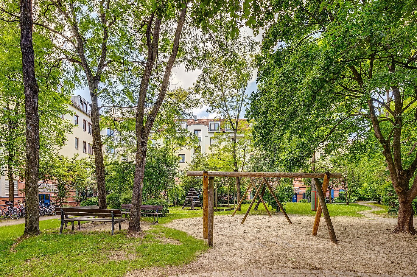 フラット 部屋数 2 部屋 | München-Schwabing | 2205ML62 | ...und Spielplatz