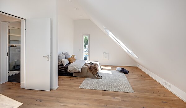 メゾネット・マンション（複数階にわたるマンション） 部屋数 4 部屋 | München-Obermenzing | 701553 | Großzügiges Schlafzimmer...