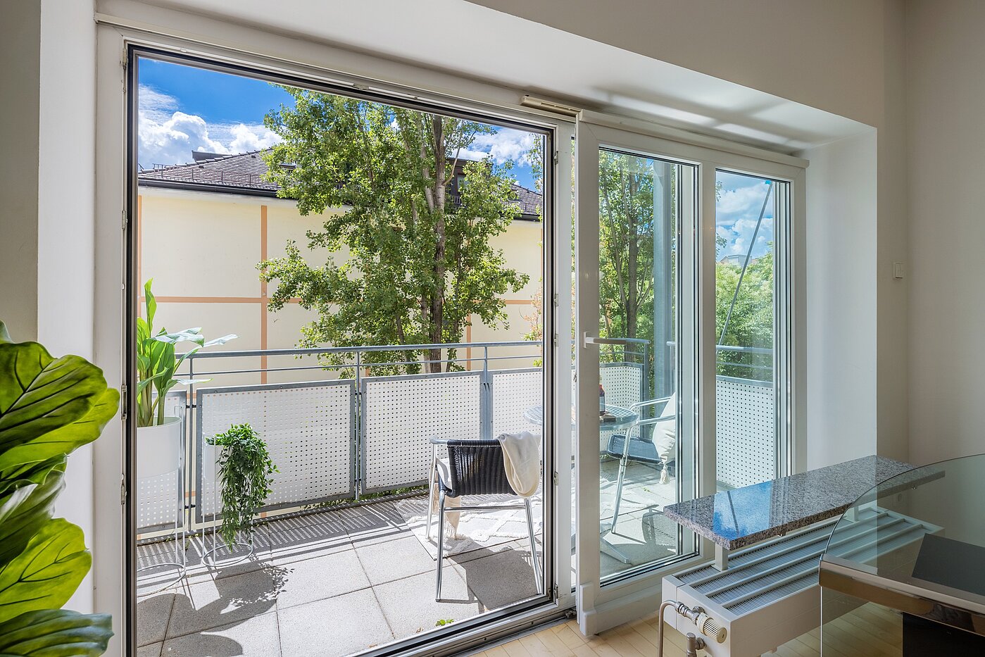 フラット 部屋数 1 部屋 | München-Maxvorstadt | 2206ML5 | ...und großem Südwest-Balkon